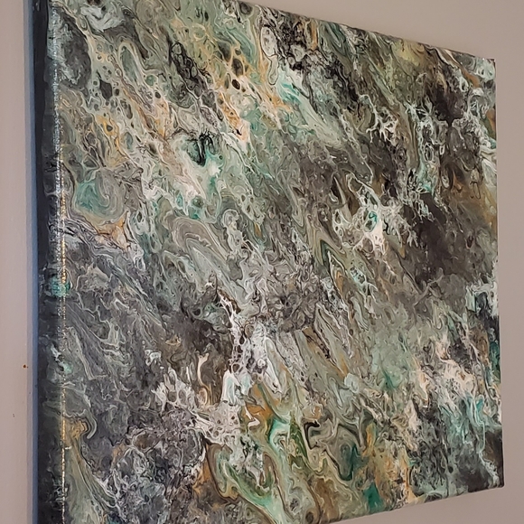 Acrylic Fluid Art on Canvas - Picture 3 of 3